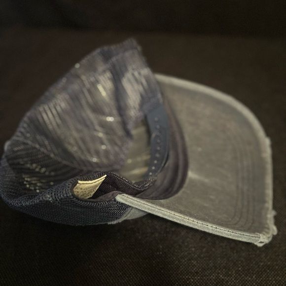 Distress cap - Picture 6 of 6